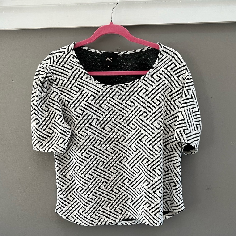 W5 puffy shoulder blouse